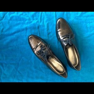 Oxford style leather shoes by Pour La Victoire.